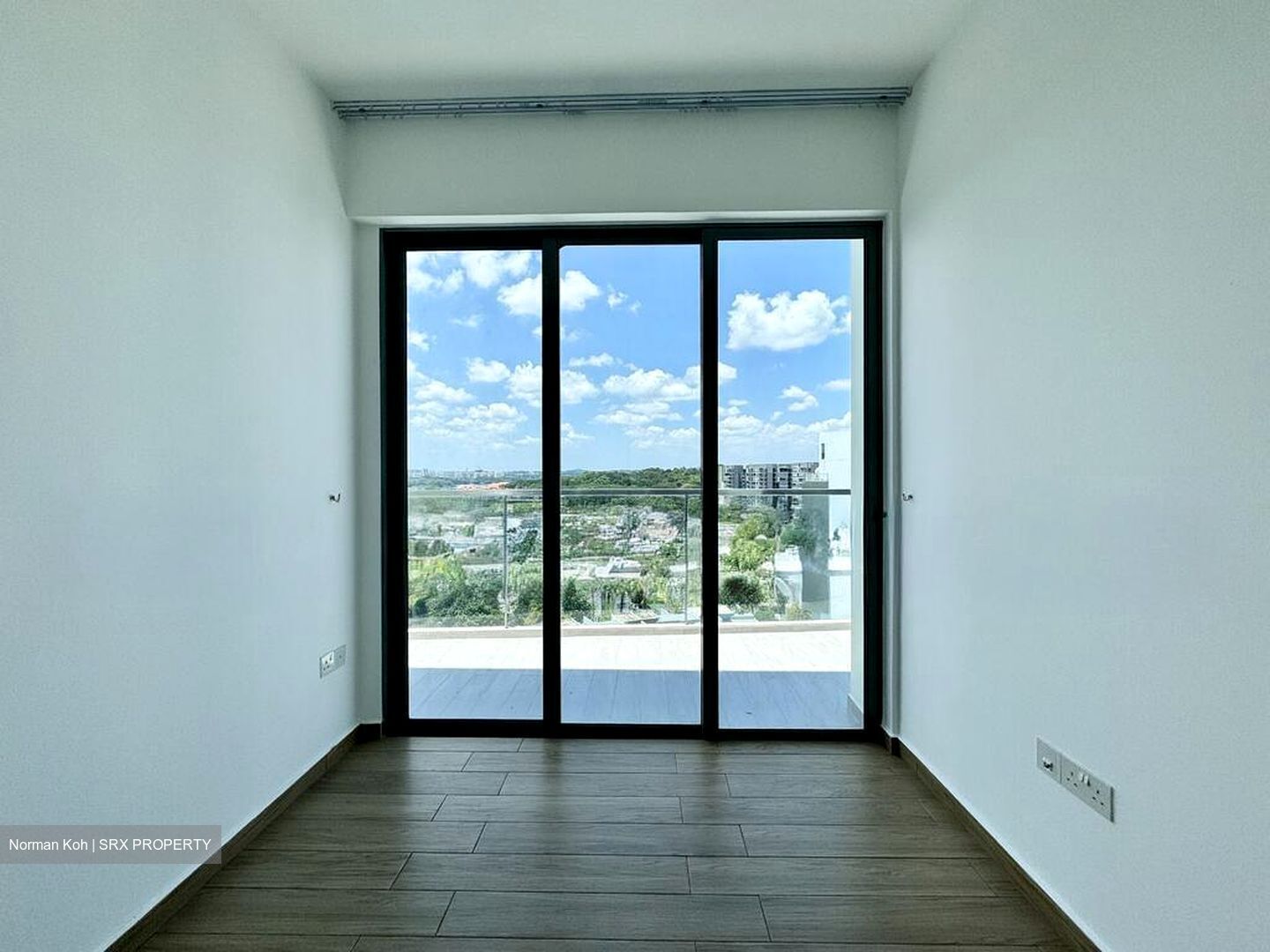 Skies Miltonia (D27), Condominium #495595401